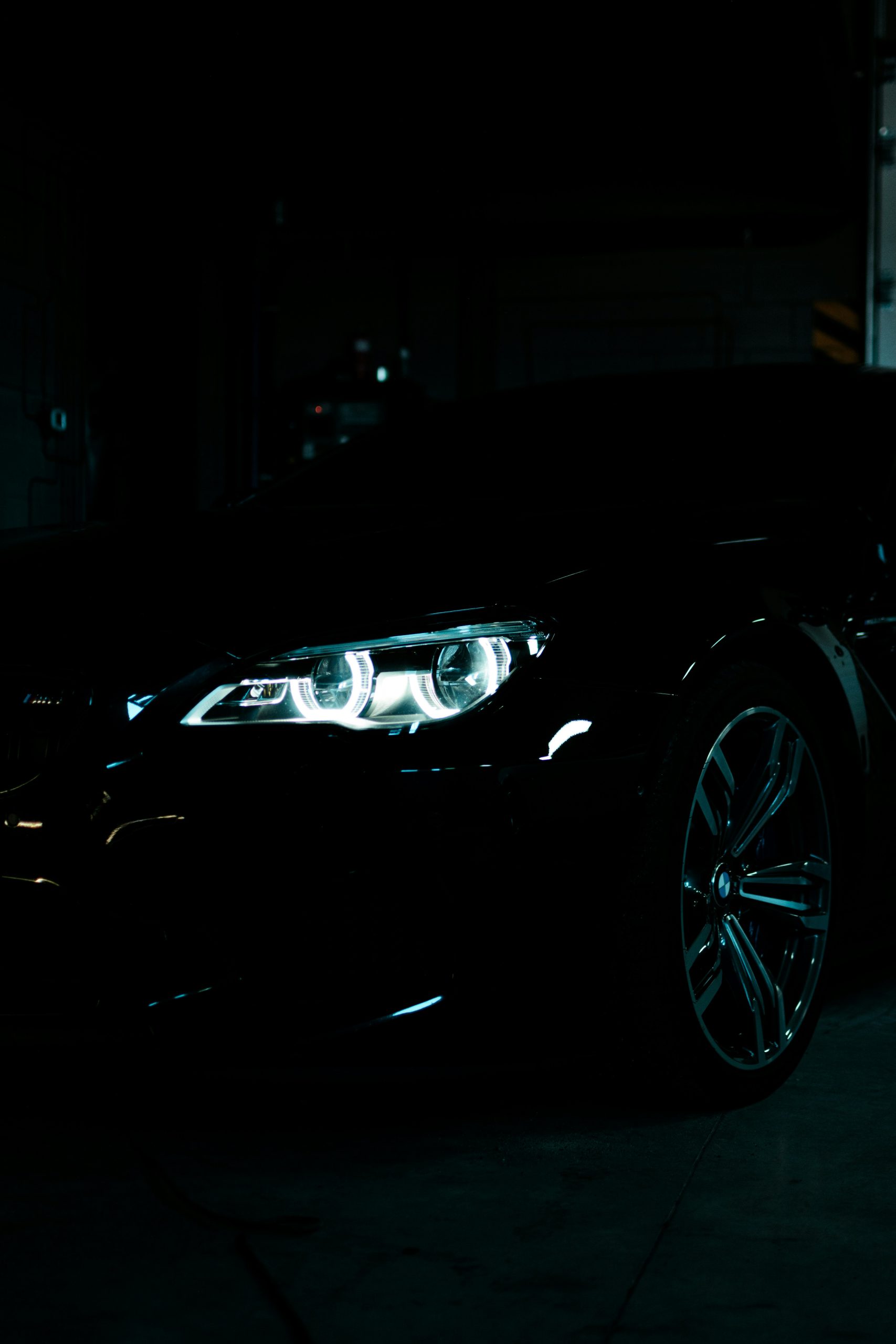 taras chernus hkjqvpex8pu unsplash